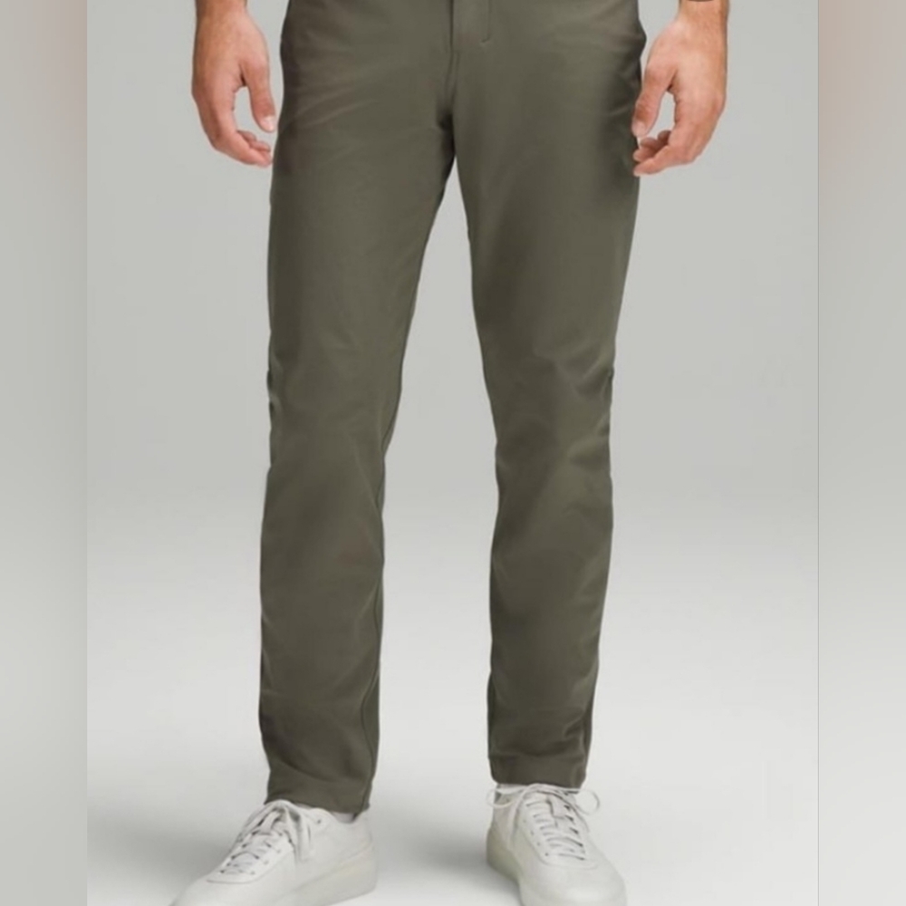 Lululemon Men's ABC 5-Pocket / Classic Fit Pant / Army Green - NWT